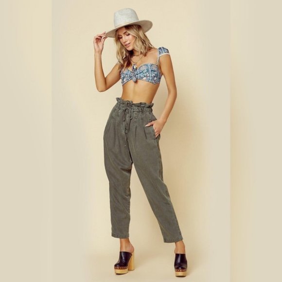 Free People Pants - 🌟 FREE PEOPLE MARGATE PLEATED TROUSER NWOT 🌟